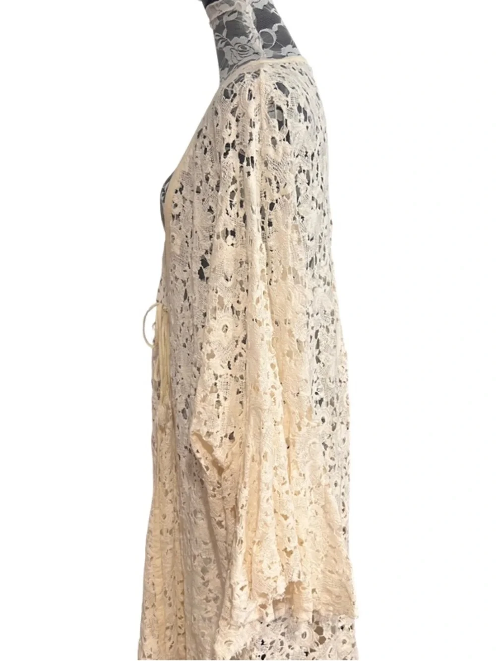 Free People (intimates) Cream Lace Open-Front Kimono Cardigan/ Robe Size M